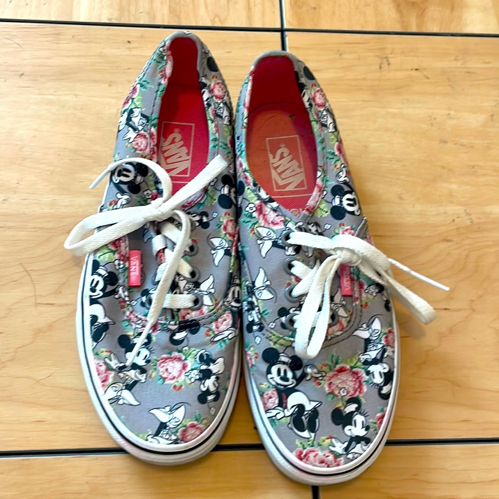 RARE Minnie Mouse floral vans